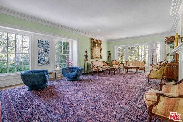 251 N Bristol Avenue, Los Angeles, CA 90049