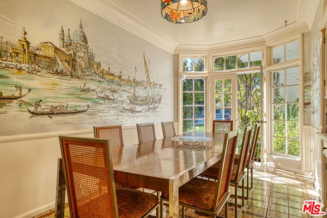 251 N Bristol Avenue, Los Angeles, CA 90049