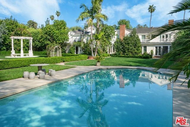 251 N Bristol Avenue, Los Angeles, CA 90049