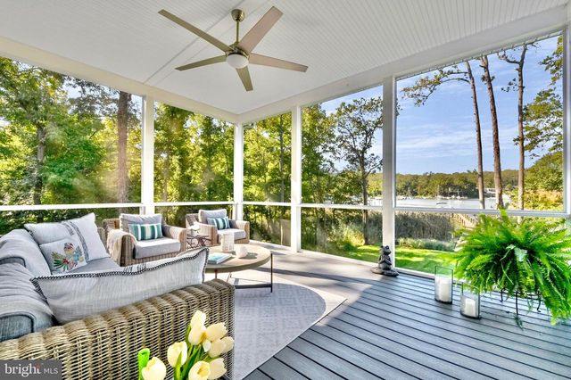 828-A SWIFT RD, Pasadena, MD 21122