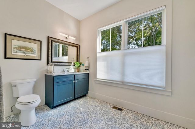 828-A SWIFT RD, Pasadena, MD 21122