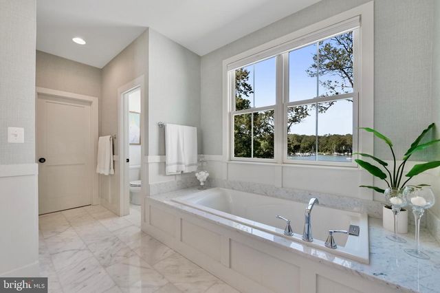 828-A SWIFT RD, Pasadena, MD 21122