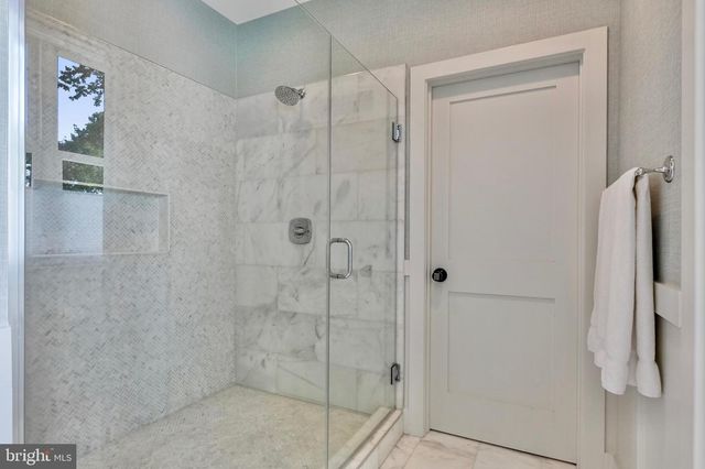 828-A SWIFT RD, Pasadena, MD 21122