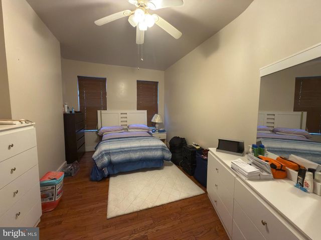 1710 W GIRARD AVE, Philadelphia, PA 19130