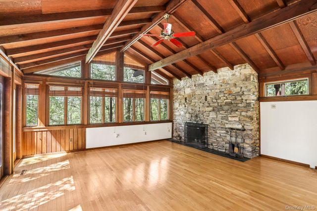 59 Shad Road W, Pound Ridge, NY 10576