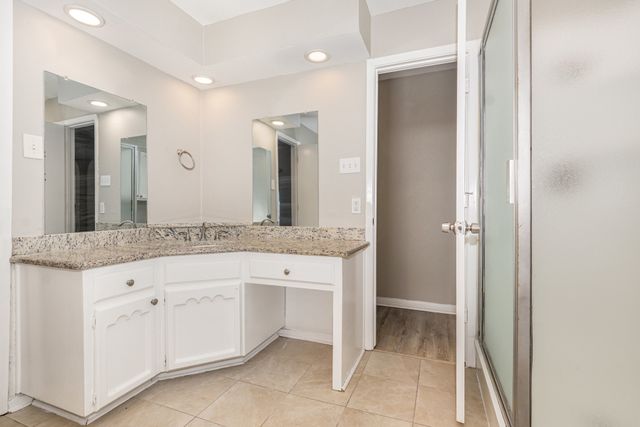 421 Cavender Court, Hurst, TX 76054