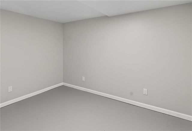 9825 Potter Circle, Kansas City, MO 64134