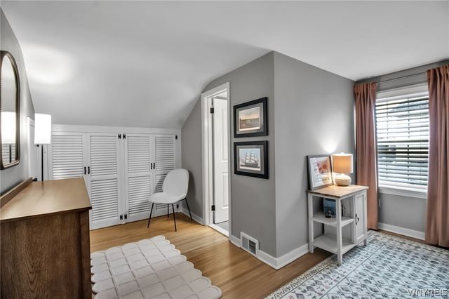 100 North Cayuga Road, Amherst, NY 14221