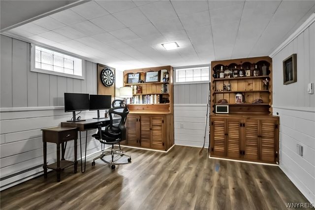 100 North Cayuga Road, Amherst, NY 14221