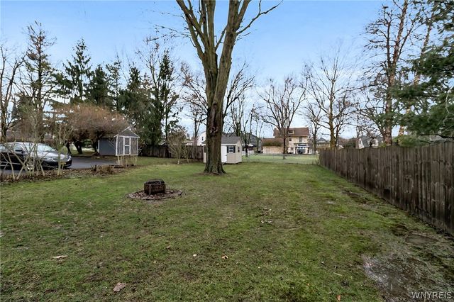 100 North Cayuga Road, Amherst, NY 14221