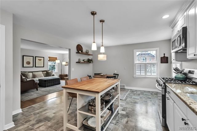 100 North Cayuga Road, Amherst, NY 14221