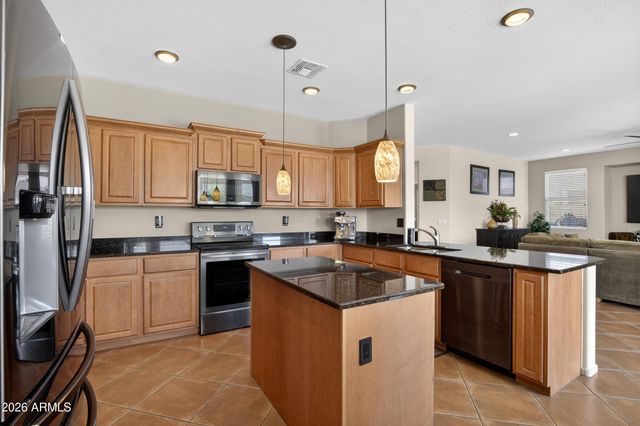 21969 W ANTELOPE Trail, Buckeye, AZ 85326