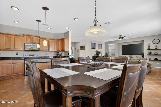 21969 W ANTELOPE Trail, Buckeye, AZ 85326