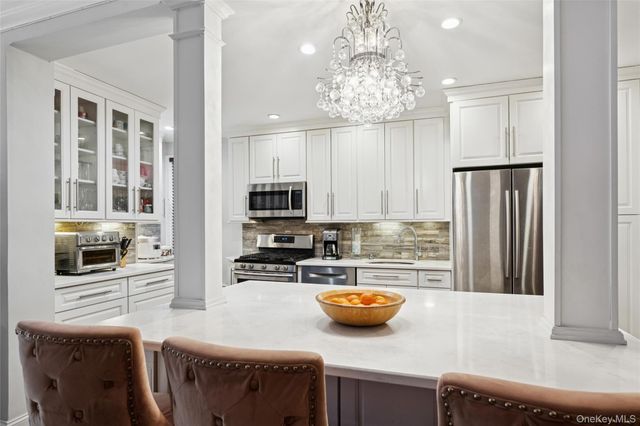 2345 Bell Boulevard 3F, Bayside, NY 11360