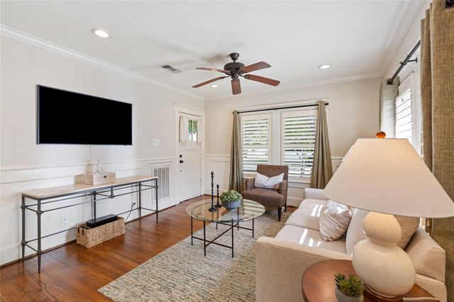 815 W Melwood Street, Houston, TX 77009