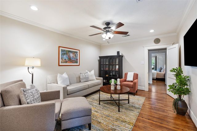 815 W Melwood Street, Houston, TX 77009