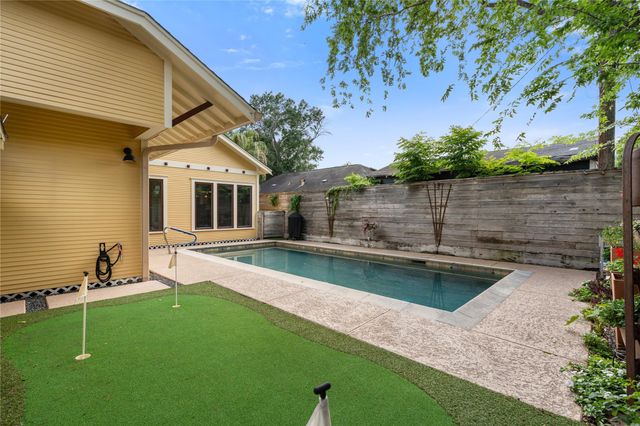 815 W Melwood Street, Houston, TX 77009