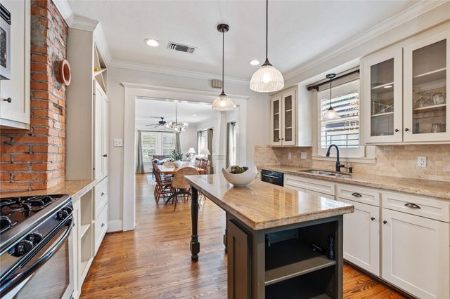 815 W Melwood Street, Houston, TX 77009