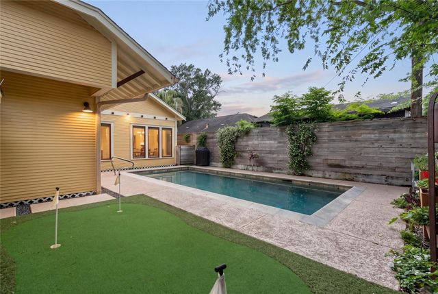 815 W Melwood Street, Houston, TX 77009