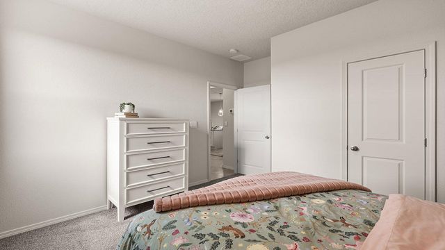 2637 Eglisfield Loop NE, Rio Rancho, NM 87144