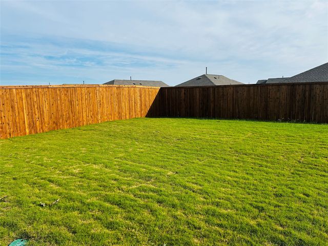 2005 Derby Lane, Aubrey, TX 76227