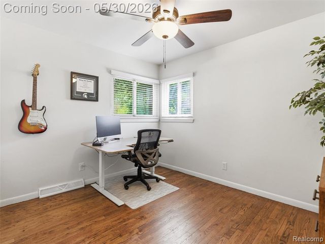 6053 Van Syckle Avenue, Waterford, MI 48329