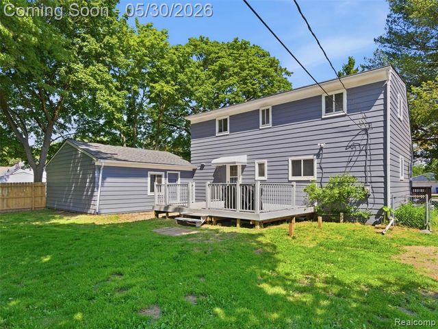 6053 Van Syckle Avenue, Waterford, MI 48329