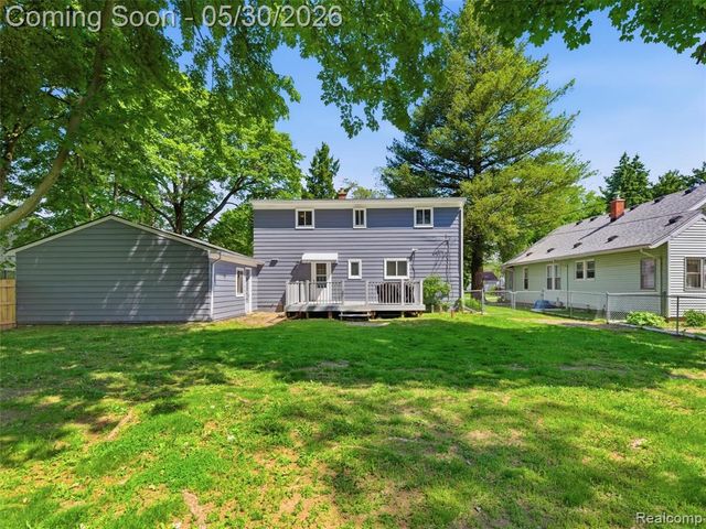 6053 Van Syckle Avenue, Waterford, MI 48329