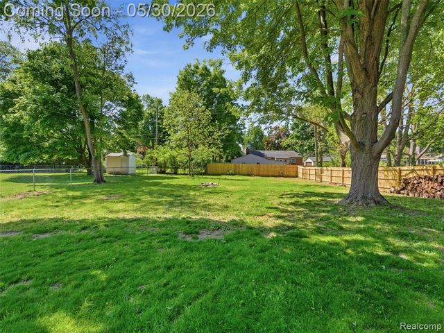 6053 Van Syckle Avenue, Waterford, MI 48329