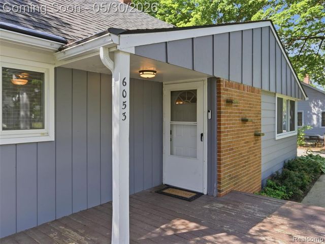 6053 Van Syckle Avenue, Waterford, MI 48329