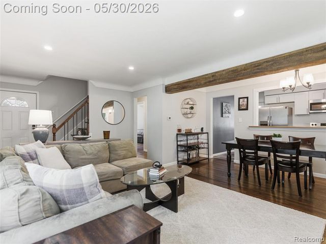 6053 Van Syckle Avenue, Waterford, MI 48329