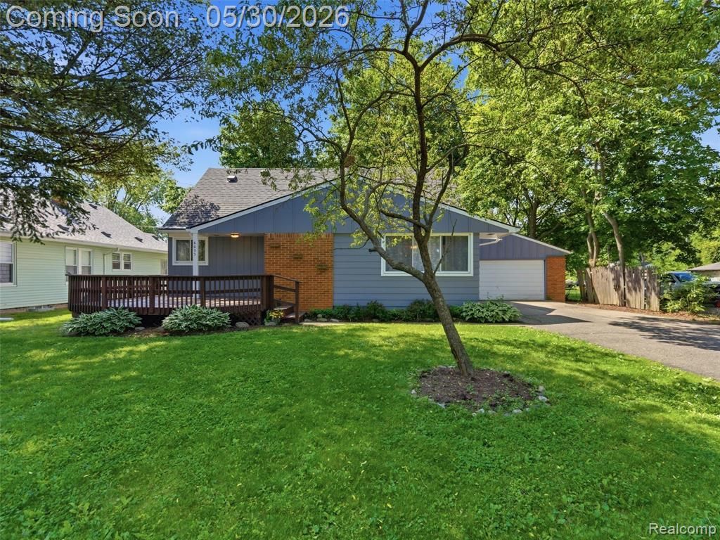 6053 Van Syckle Avenue, Waterford, MI 48329