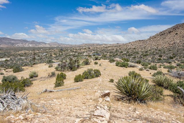 53102 Geronimo Trail, Pioneertown, CA 92268
