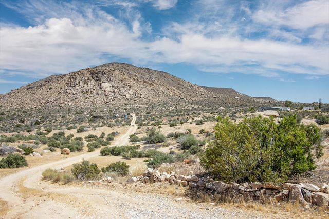 53102 Geronimo Trail, Pioneertown, CA 92268