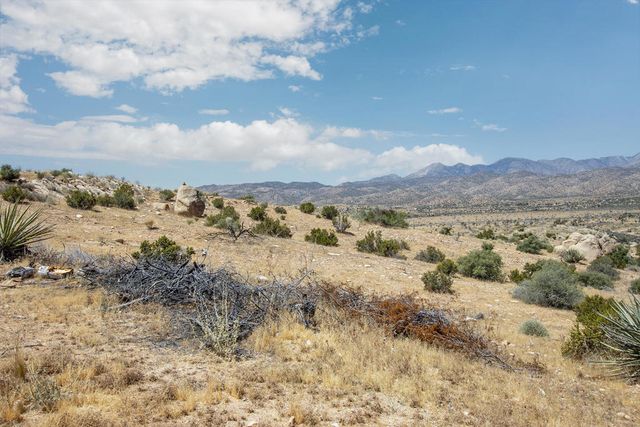 53102 Geronimo Trail, Pioneertown, CA 92268