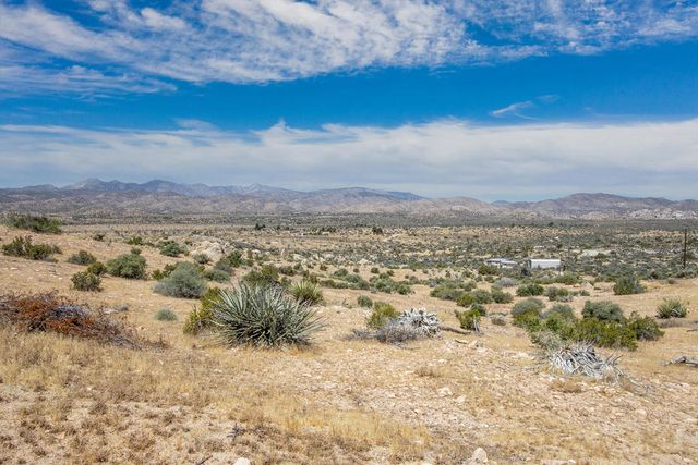 53102 Geronimo Trail, Pioneertown, CA 92268