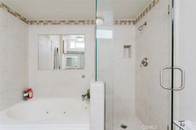 13220 Valleyheart Drive 202, Studio City, CA 91604