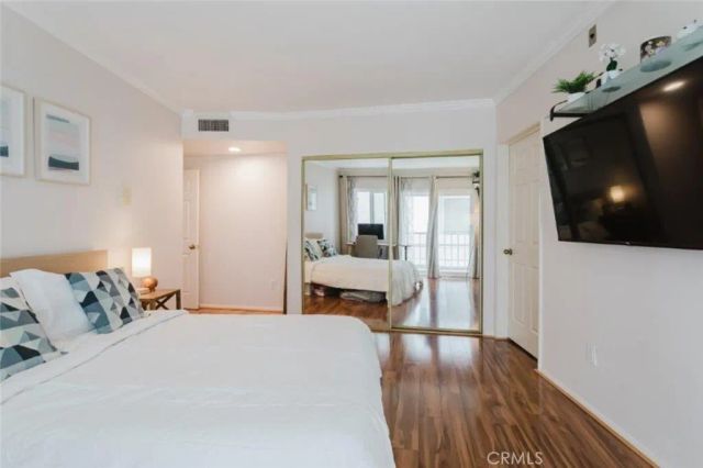 13220 Valleyheart Drive 202, Studio City, CA 91604