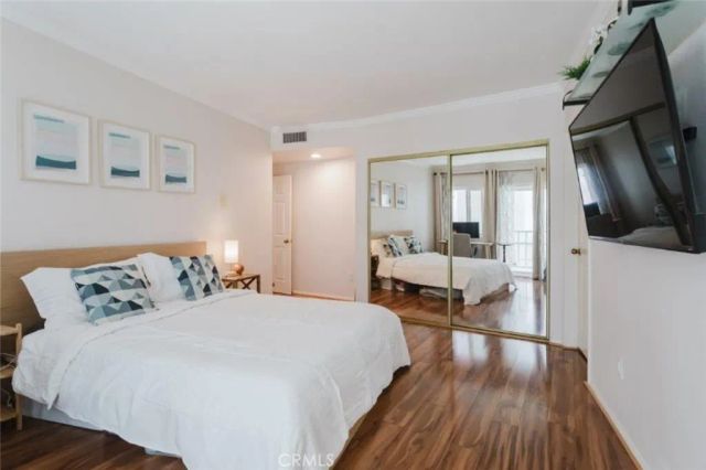 13220 Valleyheart Drive 202, Studio City, CA 91604