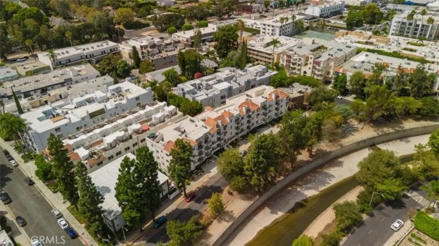 13220 Valleyheart Drive 202, Studio City, CA 91604