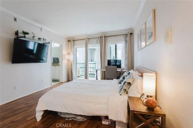 13220 Valleyheart Drive 202, Studio City, CA 91604