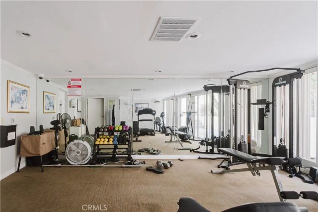 13220 Valleyheart Drive 202, Studio City, CA 91604