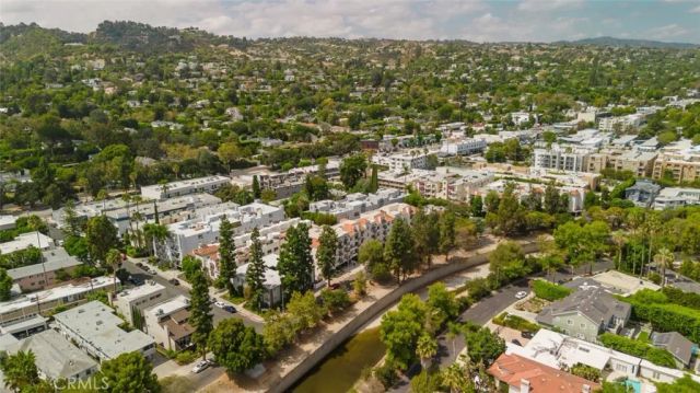 13220 Valleyheart Drive 202, Studio City, CA 91604