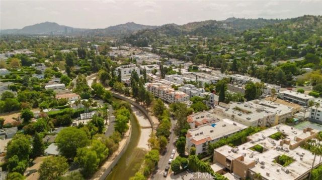 13220 Valleyheart Drive 202, Studio City, CA 91604