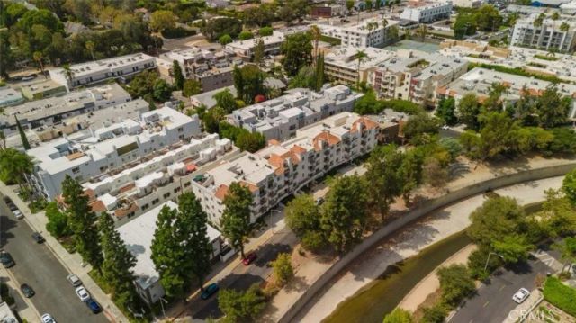 13220 Valleyheart Drive 202, Studio City, CA 91604