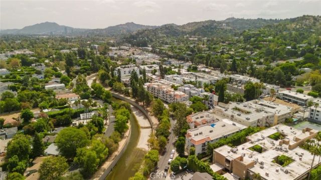 13220 Valleyheart Drive 202, Studio City, CA 91604