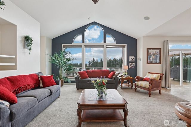 14 Zermatt Court, Camano Island, WA 98282