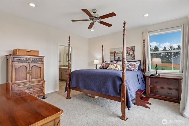 14 Zermatt Court, Camano Island, WA 98282