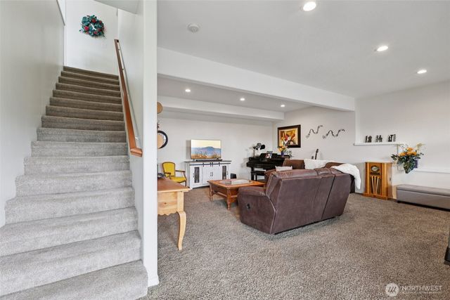 14 Zermatt Court, Camano Island, WA 98282