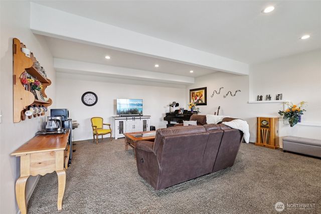 14 Zermatt Court, Camano Island, WA 98282